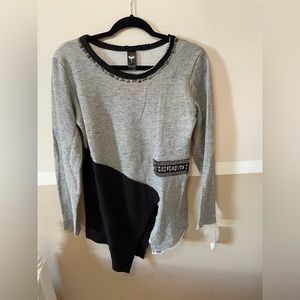 ZARGA Gray and Black Long Sleeve Sweater.